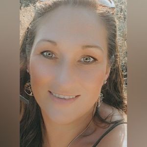 Meet your Posher, Rhiannon